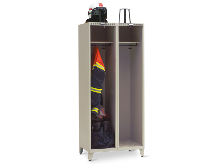 BS 21 Firemans Locker 001 BS 21 Firemans Locker 001